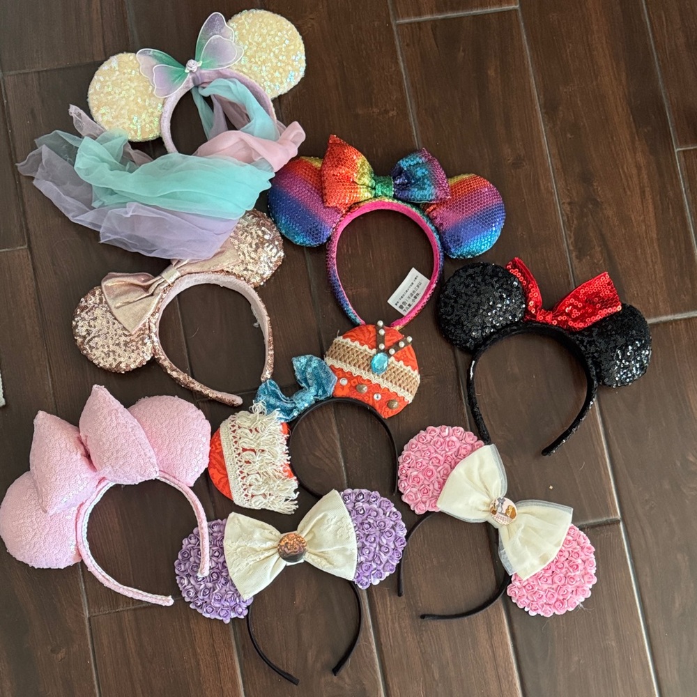 Disney Minnie Mouse Sequin and Bow Headbands